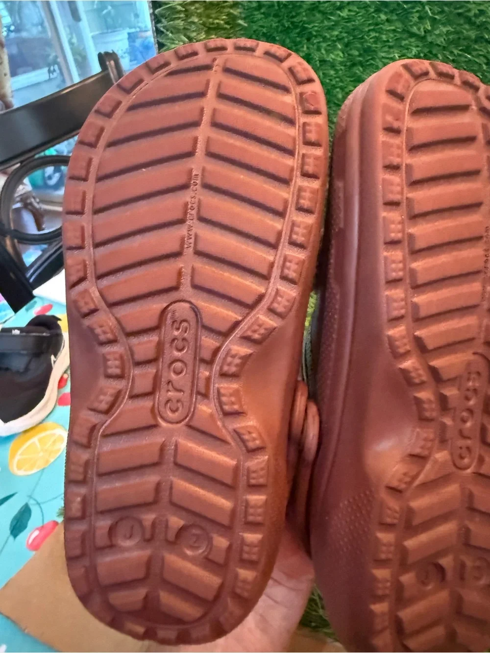 Crocs youth boys I Am Bear Brown Clog Shoes size 2Y